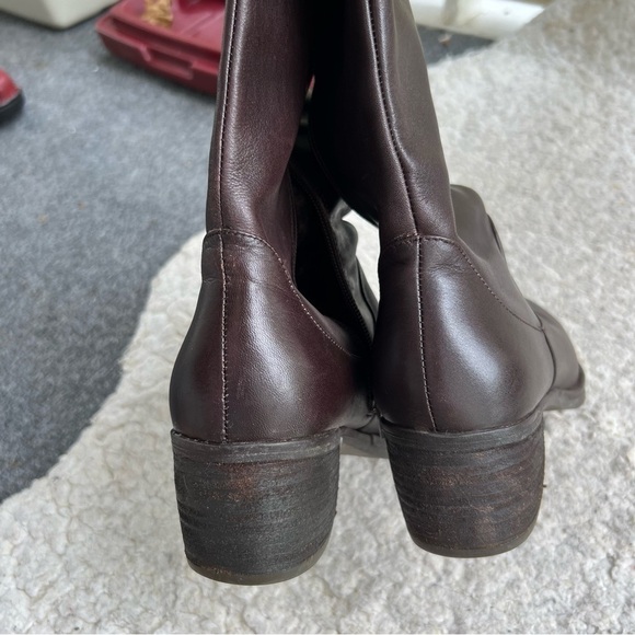 Tara M Brown Leather DIDI Faux Fur Interior Block Heel Rounded Toe Boots Sz 9 - Picture 8 of 14